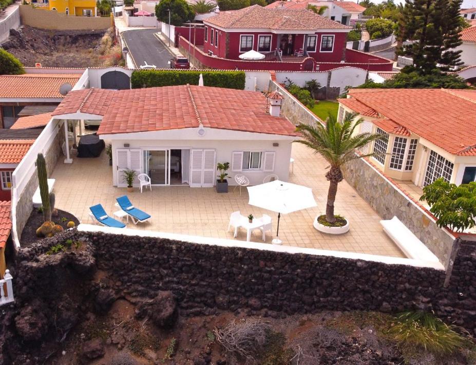 Beachfront Villa And Pool Puerto de Santiago  Buitenkant foto